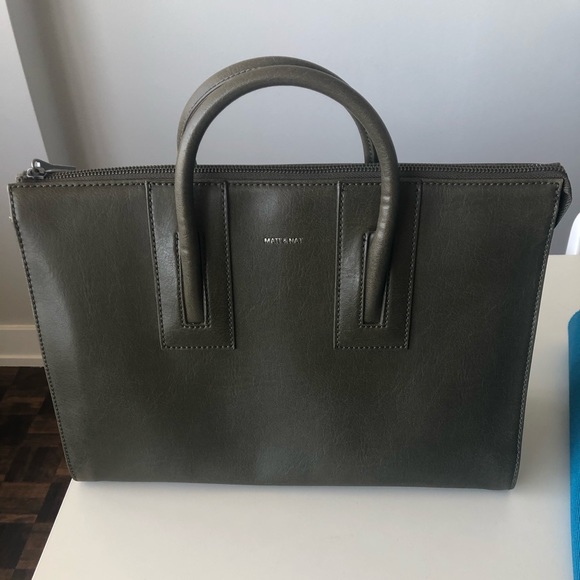 Mat & Nat Green Tacoma Satchel bag - Picture 1 of 4